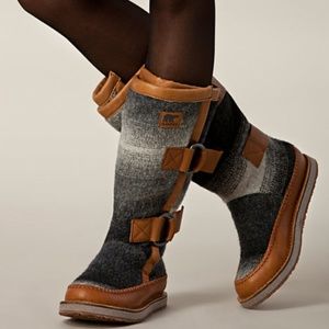Sorel Chipahko Blanket Boot